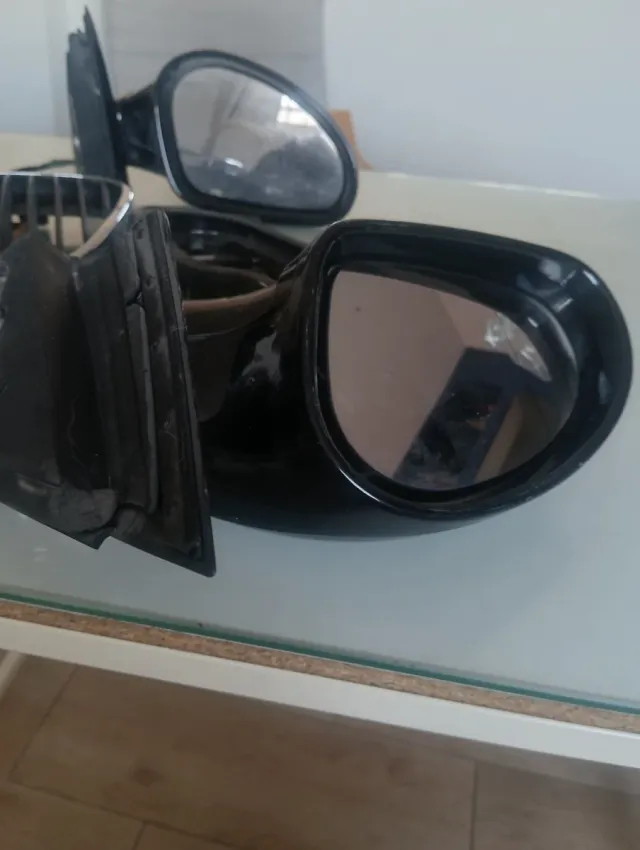 Recambios Coche Seat: Espejos, Parrilla, Bombillas