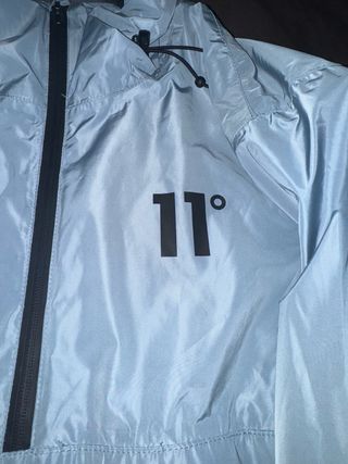 Cortavientos 11 Degrees Plata