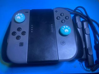 Joycons grises y accesorios Nintendo Switch