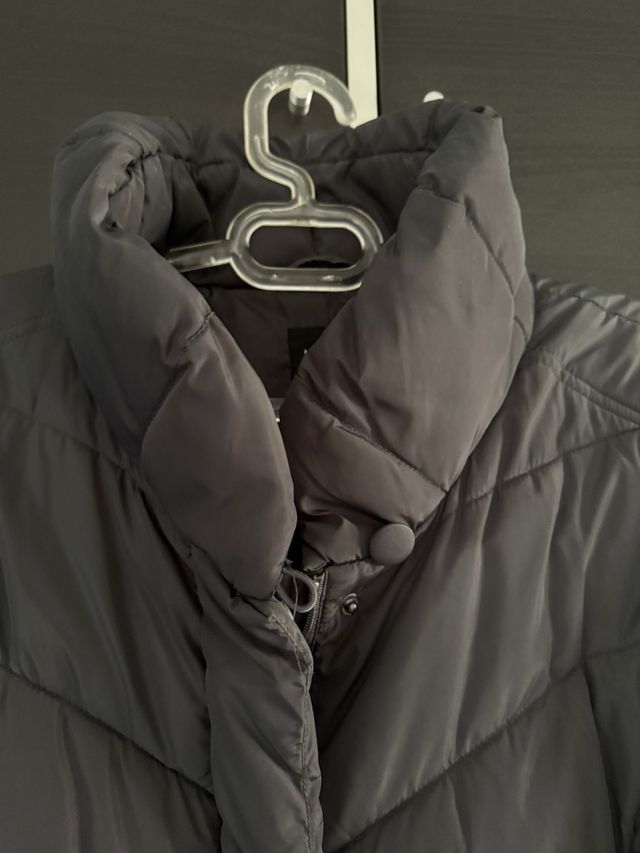 Abrigo acolchado gris señora