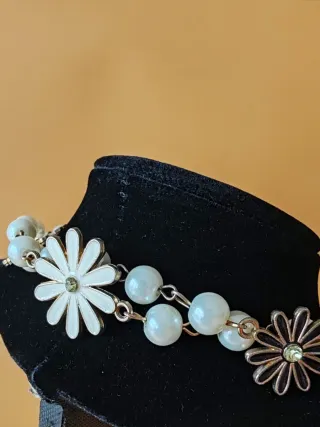 Collana con Fiori e Perle