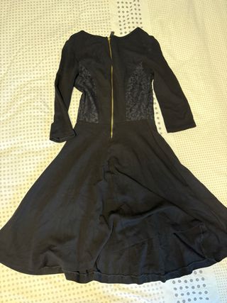 Vestido negro con encaje