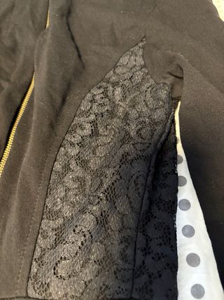 Vestido negro con encaje