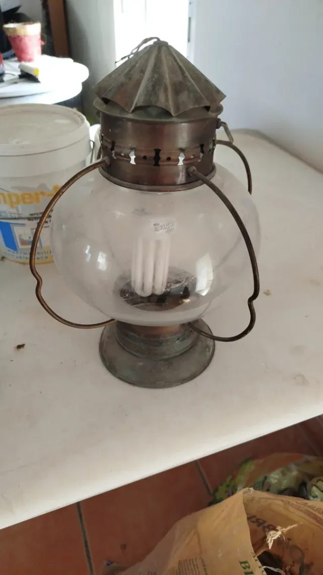 Farol Quinqué Antiguo de Mano