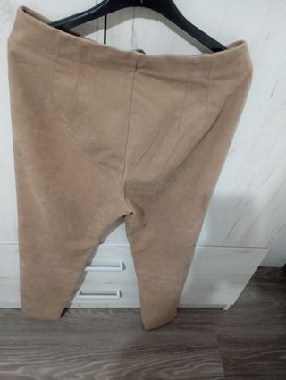 Pantalón Zara Talla 38 Beige