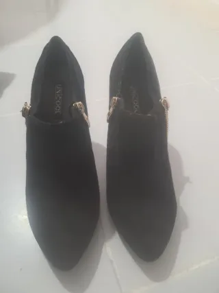 Botines ante negro tacón cremallera talla 38