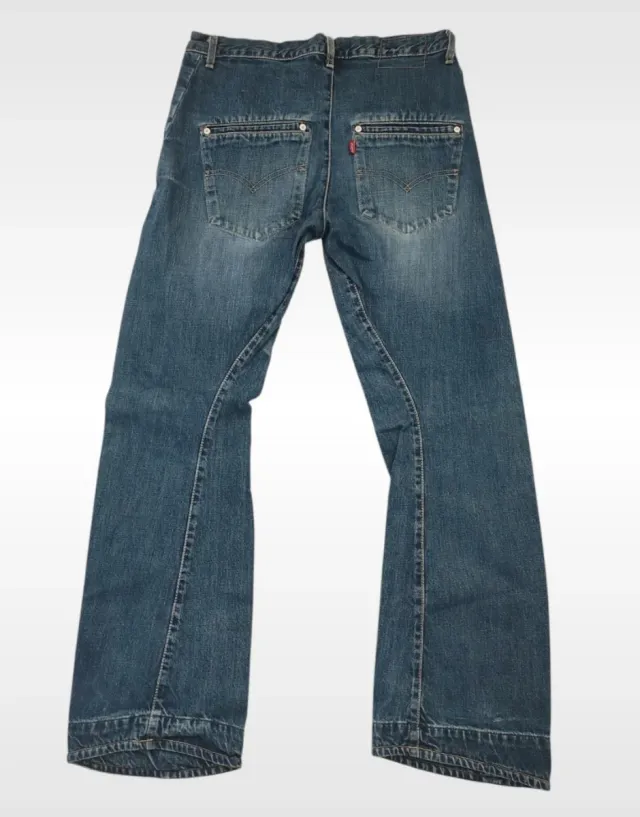Vaqueros Levi's Engineering W32L32