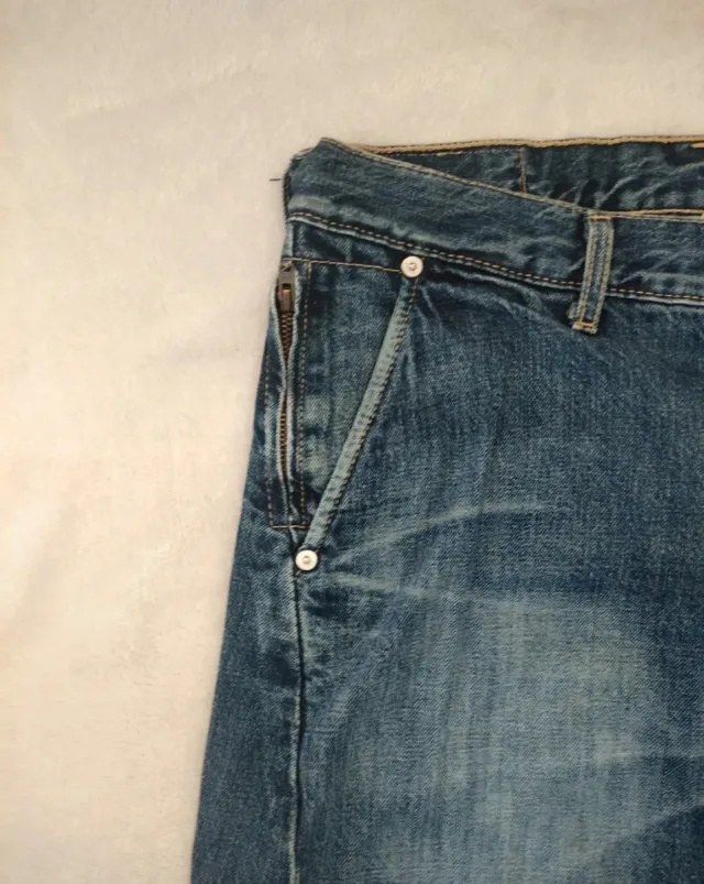 Vaqueros Levi's Engineering W32L32