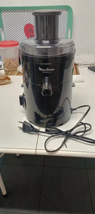 Licuadora Moulinex Frutelia JU3708 Negra