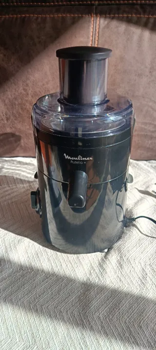 Licuadora Moulinex Frutelia JU3708 Negra