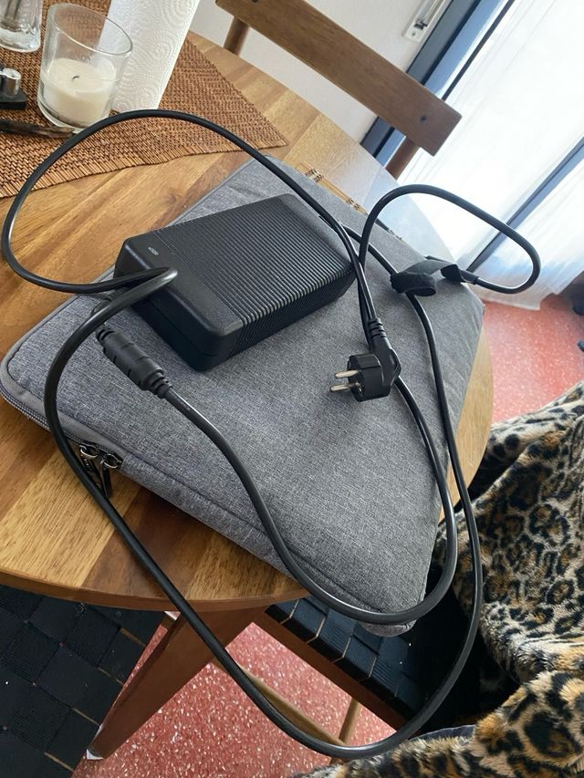 MSI Raider GE77HX 12UHS-019ES