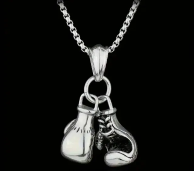 Cadena con colgante guantes de boxeo