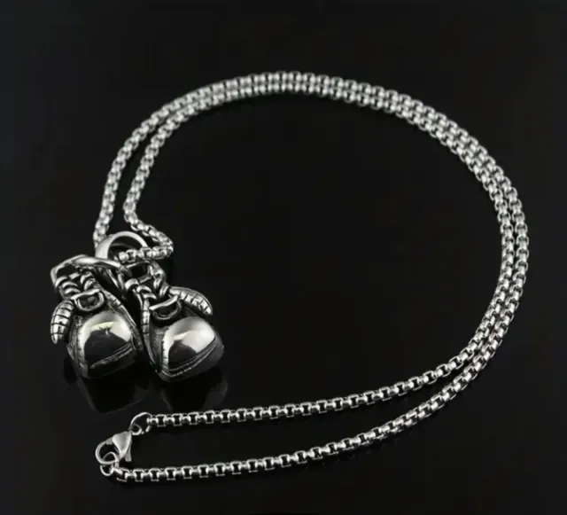 Cadena con colgante guantes de boxeo