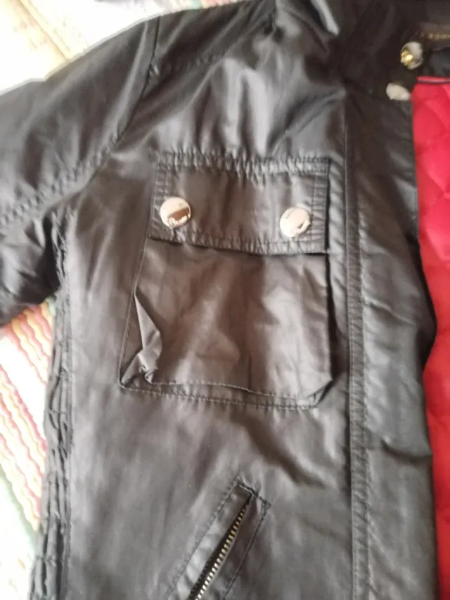 Casaco Zara Preto e Vermelho