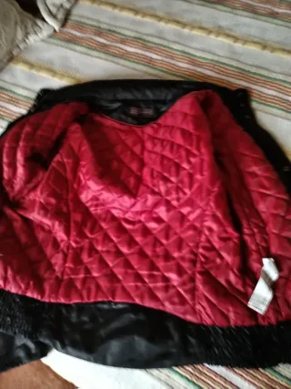 Casaco Zara Preto e Vermelho