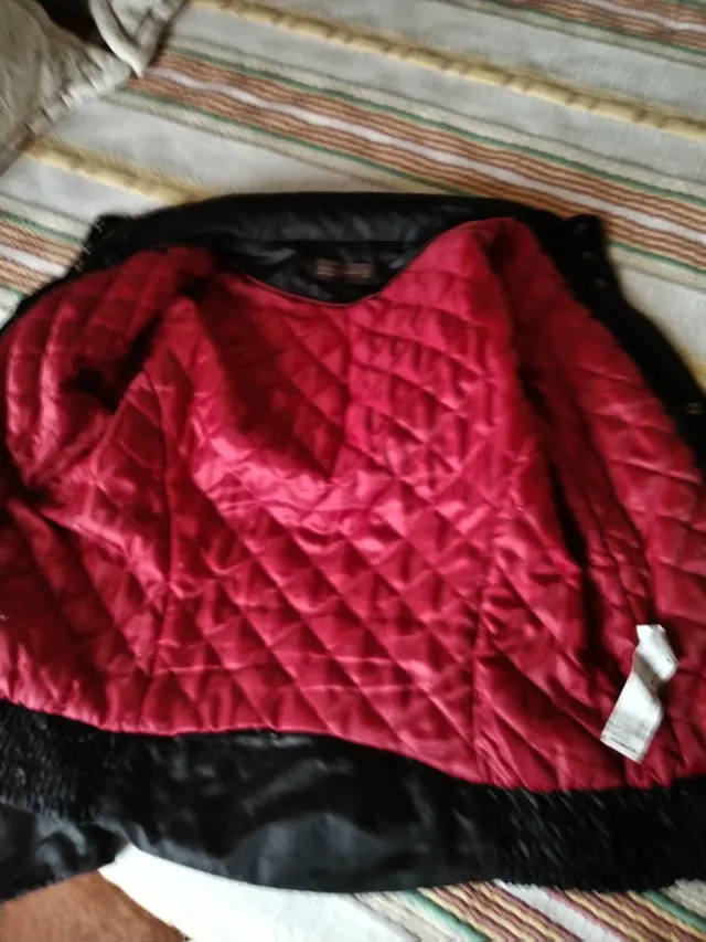 Casaco Zara Preto e Vermelho