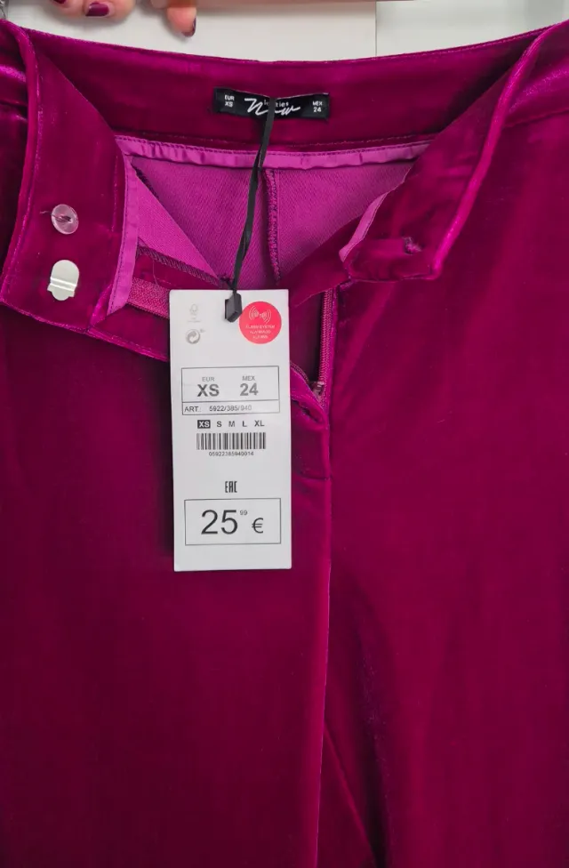 Pantalón nuevo con etiqueta de fiesta terciopelo r
