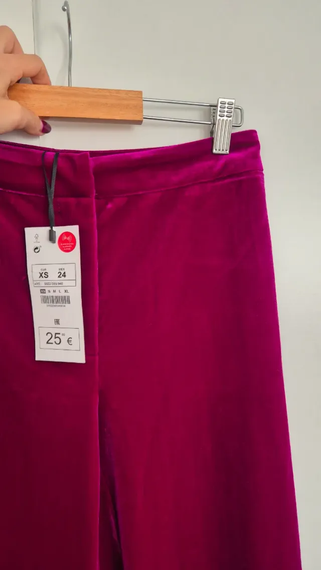 Pantalón nuevo con etiqueta de fiesta terciopelo r
