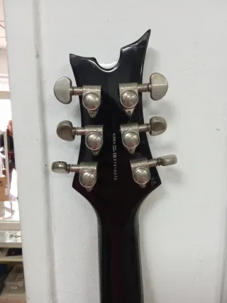 Guitarra Dean Vendetta Eye Tiger