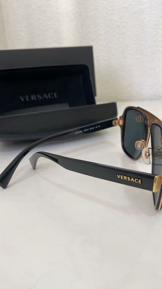 Gafas Versace Negras y Doradas