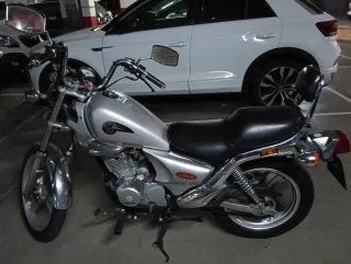 Daelim 125 VS Evolution.