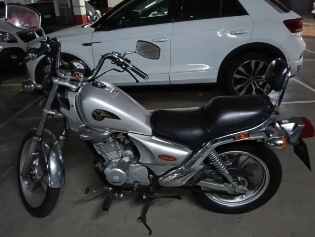 Daelim 125 VS Evolution.