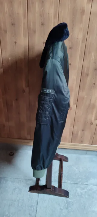 CHAQUETA BOMBER PLUMAS  VERDE TATRAS HOMBRE