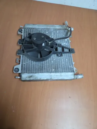 Radiador Aprilia SR Max 125 ó Piaggio Beverly