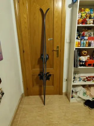 Esquís Dynastar Mondial 5.0 y botas Nordica N GX