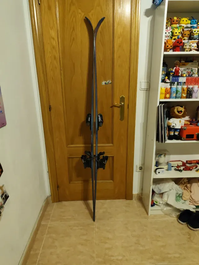 Esquís Dynastar Mondial 5.0 y botas Nordica N GX