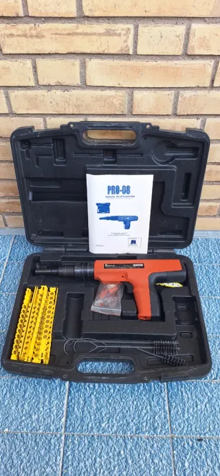 Pistola de clavos PRO-08