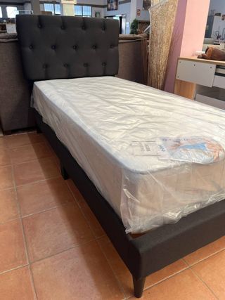 Cama con Cabecero Tapizado