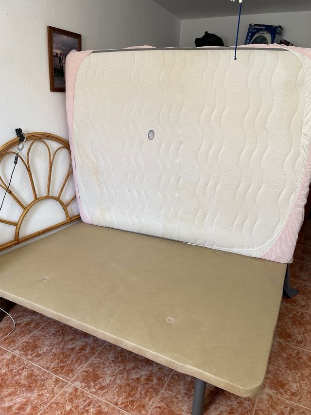 Colchón, Somier y Cabecero Rattan