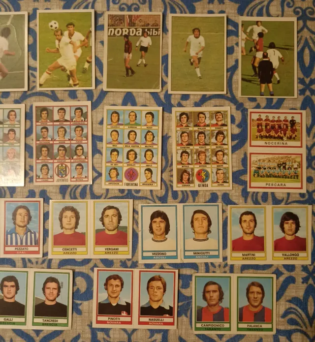 17 figurine Panini Calciatori 1973-74 con velina