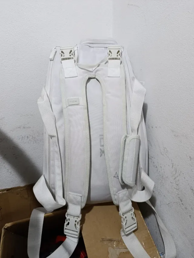 Macuto de pádel Nox blanco