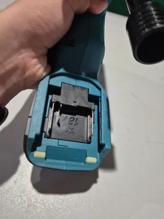 Makita DJV181Z Caladora BL 18V LXT