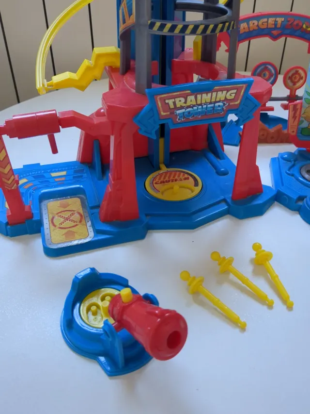 Torre de Entrenamiento Súper Things