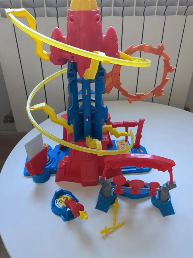 Torre de Entrenamiento Súper Things