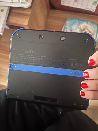 Nintendo 2DS + 6 Juegos