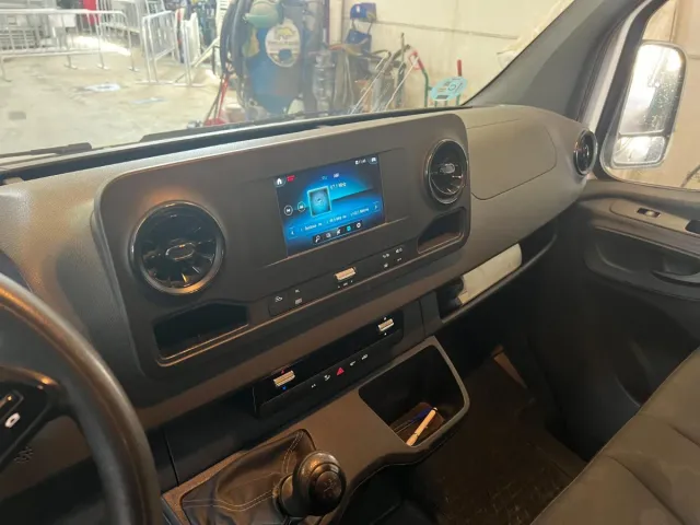 Mercedes-Benz Sprinter 2021