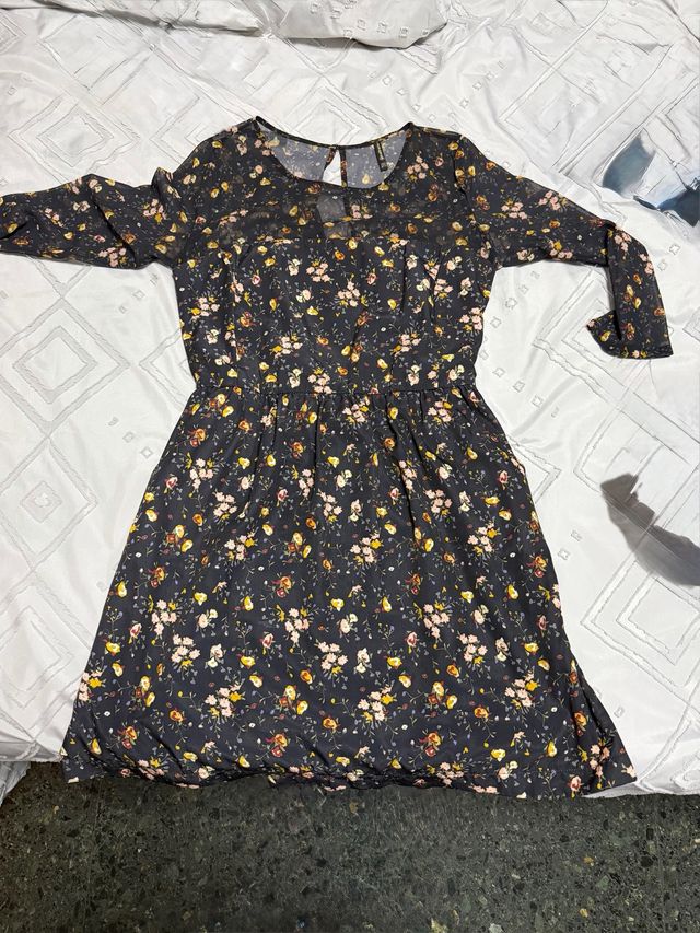 Vestido estampado floral manga larga