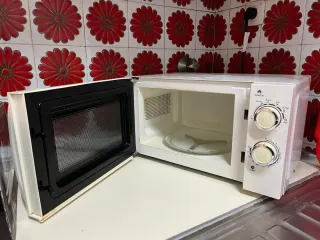 Microondas Orbegozo Blanco