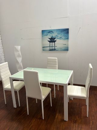 Conjunto mesa y 4 sillas modernas blancas