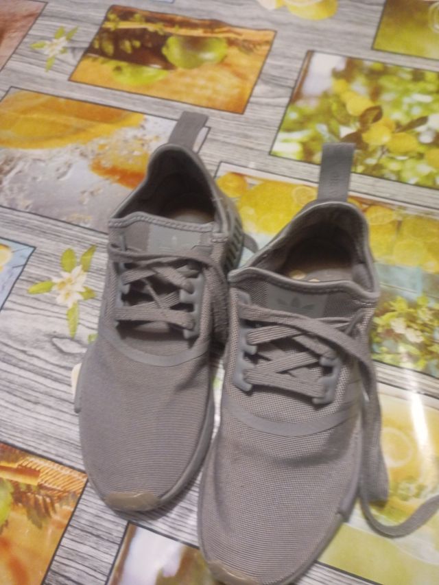 Tenis Adidas Talla 41 Gris