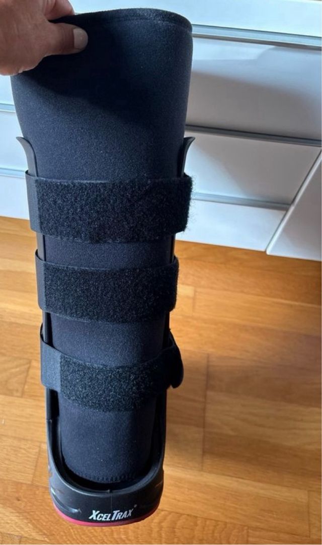 Bota Ortopédica Walker + Cuñas