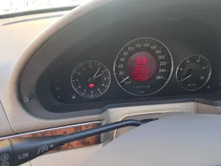 Mercedes-Benz 220 2005