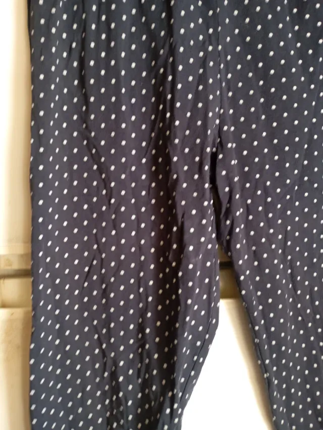 Pantalones azules estampados