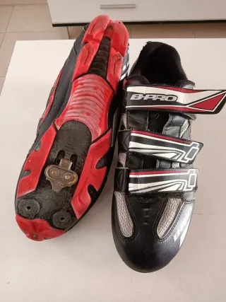 Zapatillas Ciclismo B-PRO Negras y Rojas