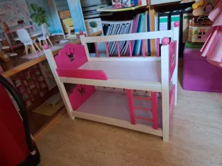 Casa de muñecas de madera