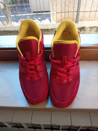 Scarpe Lotto Unisex Rosse e Gialle